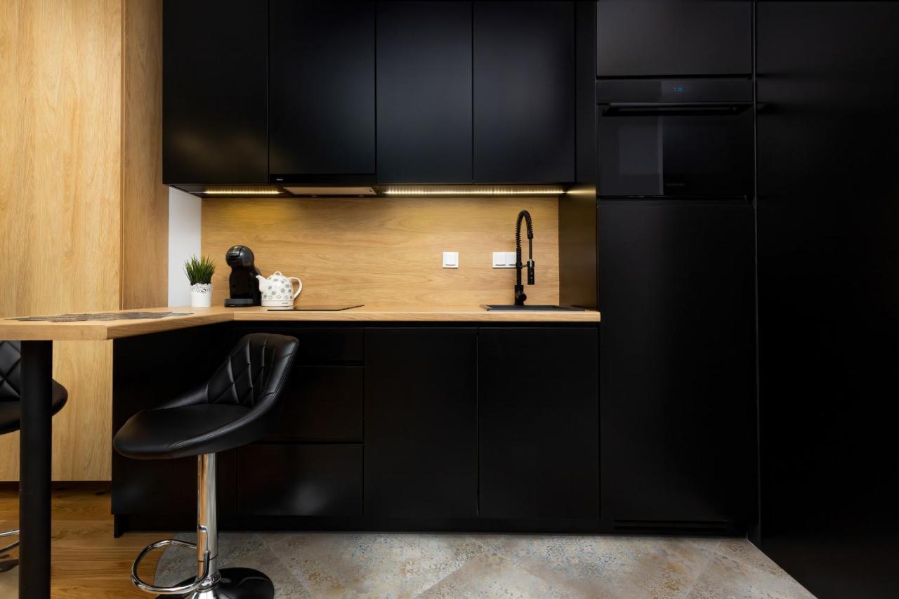 Apartments Warsaw Pawia By Noclegi Renters Bagian luar foto
