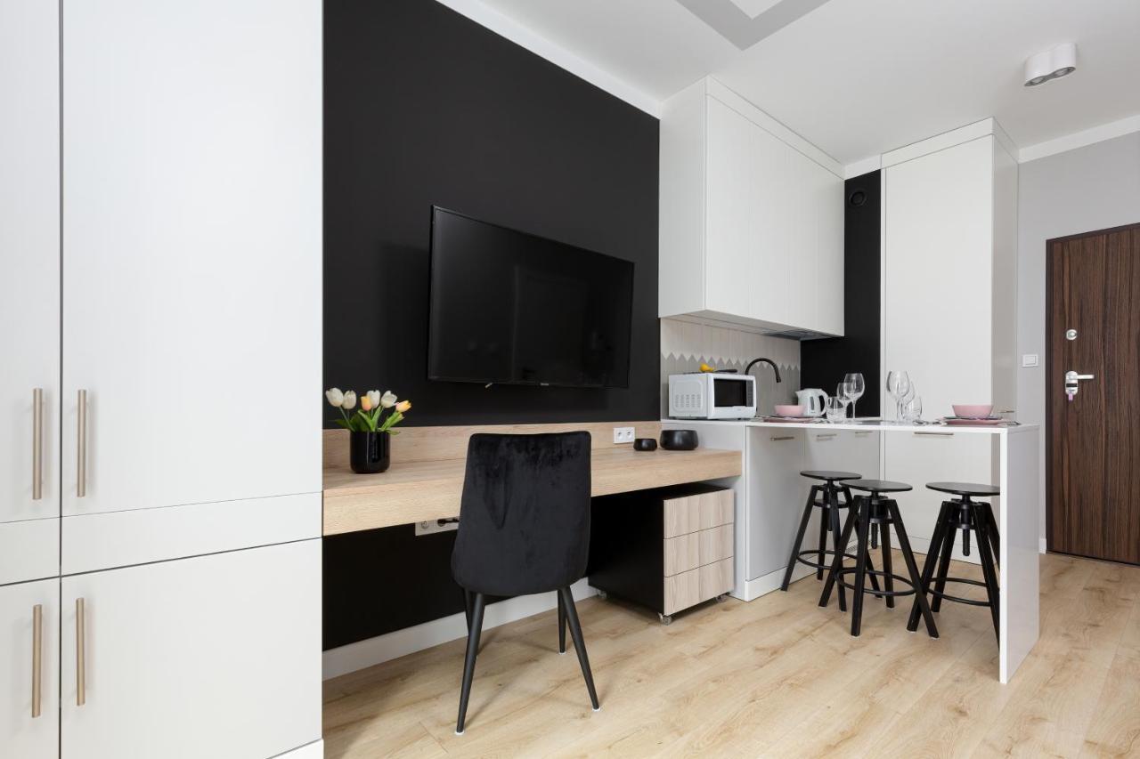 Apartments Warsaw Pawia By Noclegi Renters Bagian luar foto