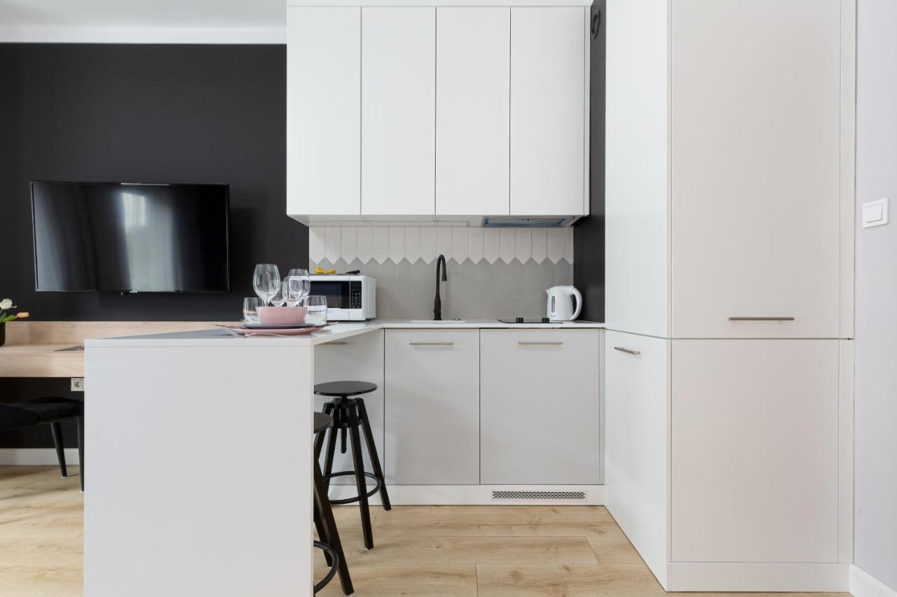 Apartments Warsaw Pawia By Noclegi Renters Bagian luar foto