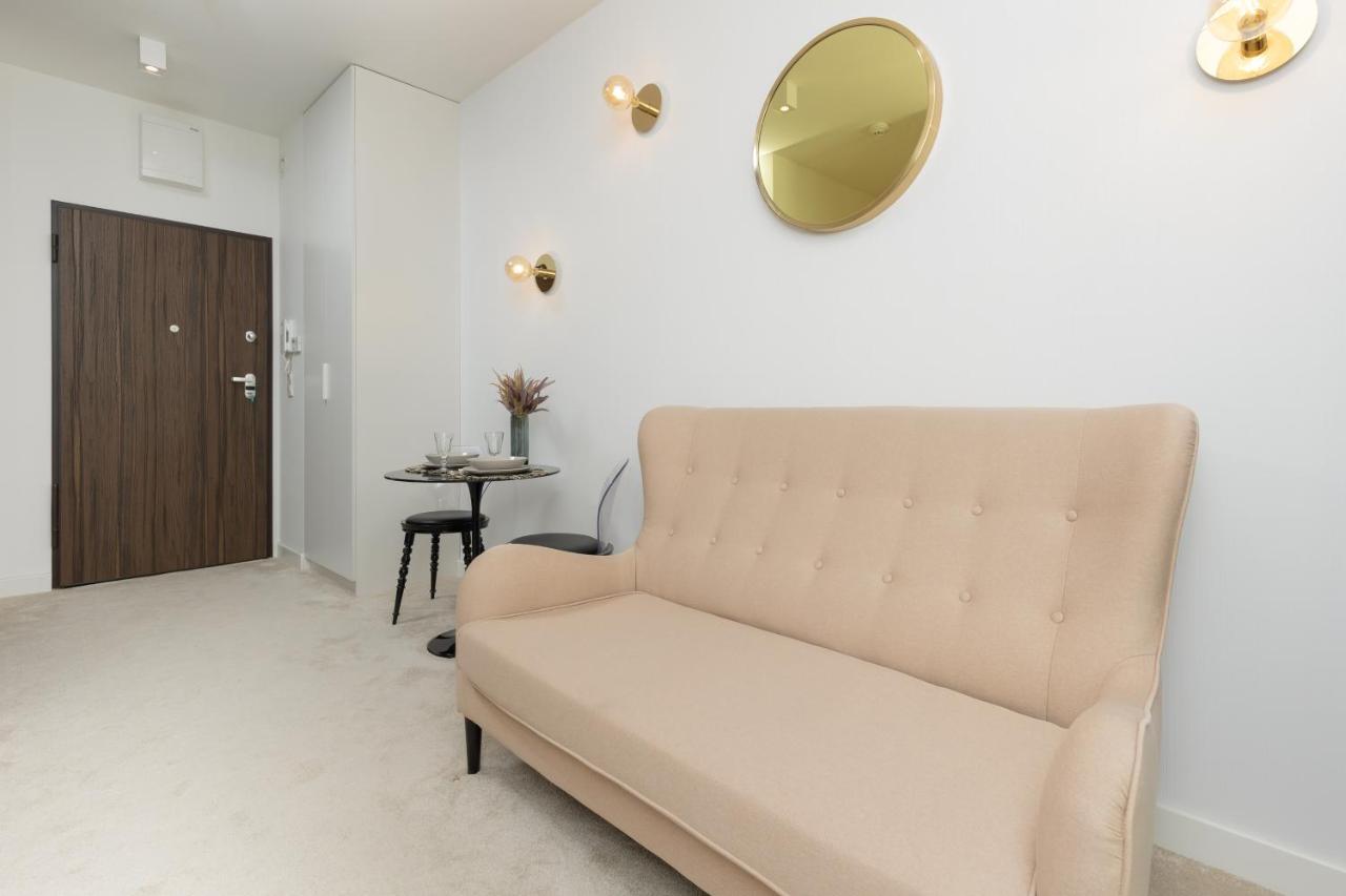 Apartments Warsaw Pawia By Noclegi Renters Bagian luar foto